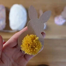 X-Pääsiäispupujen askartelu lasten kanssa