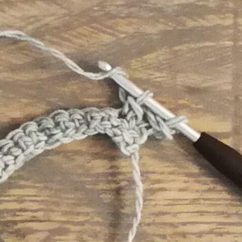 X-Virkkaa pylväitä