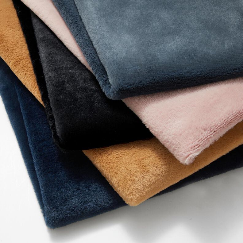 korkealaatuinen yksiv&auml;rinen tekoturkis &ndash; musta,  image number 4