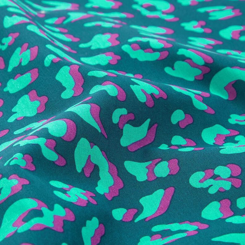 Pinnoitettu puuvilla Abstrakti leo | Poppy Fabrics &ndash; petrooli/lila,  image number 2